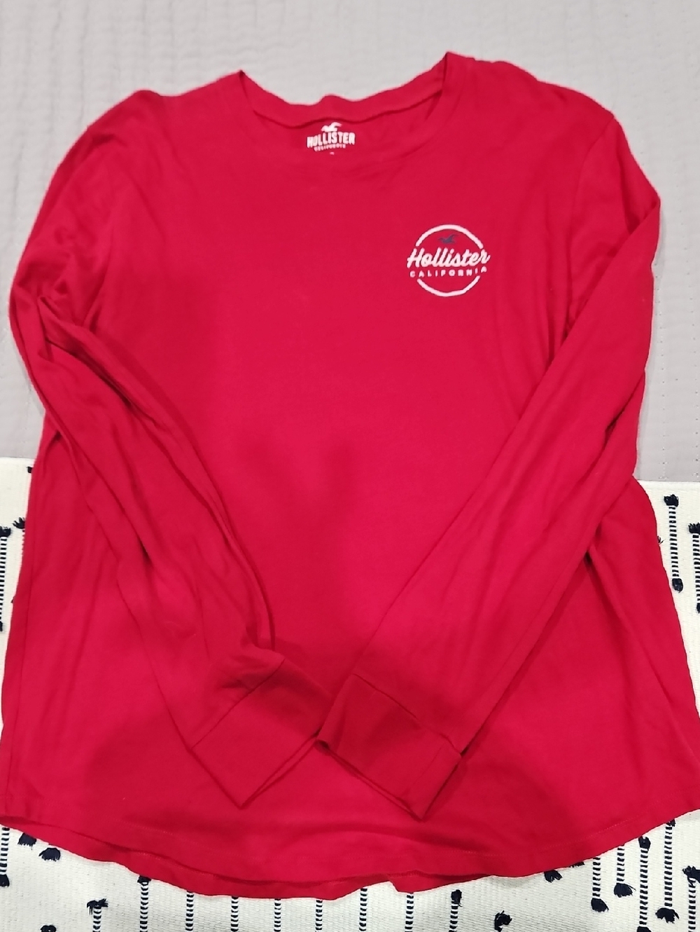 Hollister Long-Sleeve Logo Tee in Bright Red
